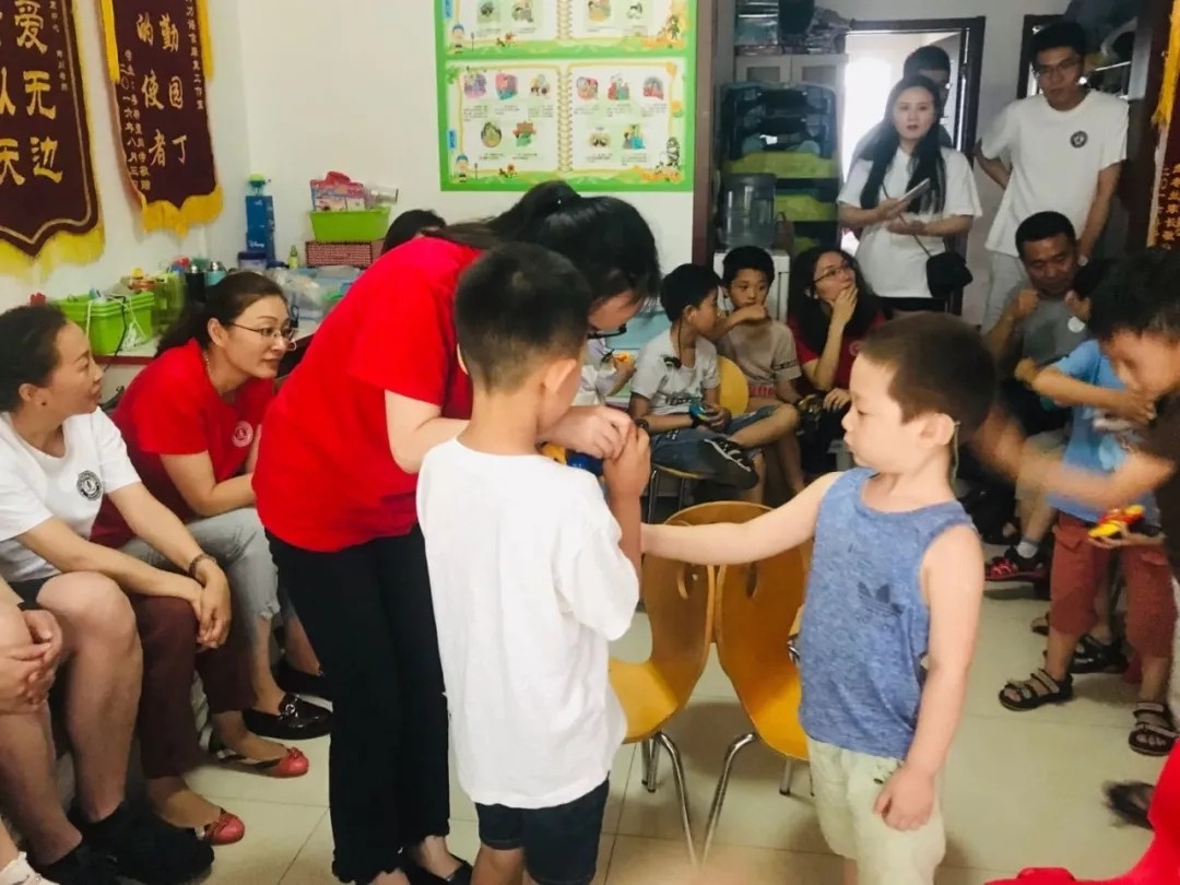 無聲的世界，有聲的愛 遠行愛