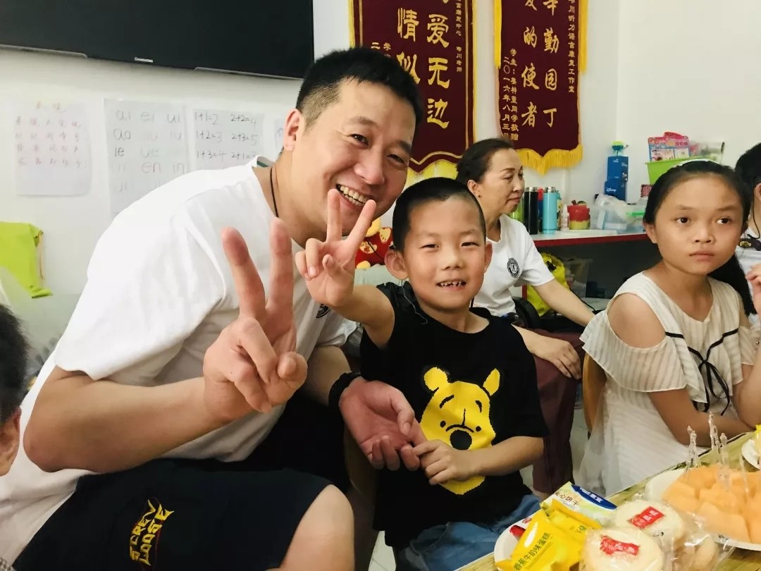 無聲的世界，有聲的愛 遠行愛